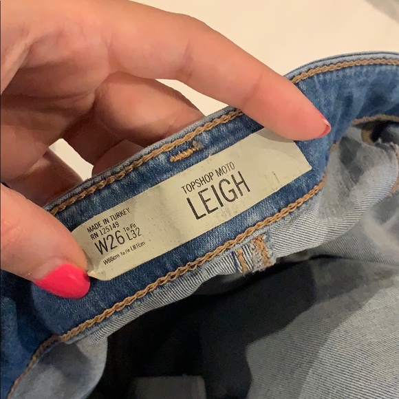 Topshop distressed jeans - Picture 3 of 3